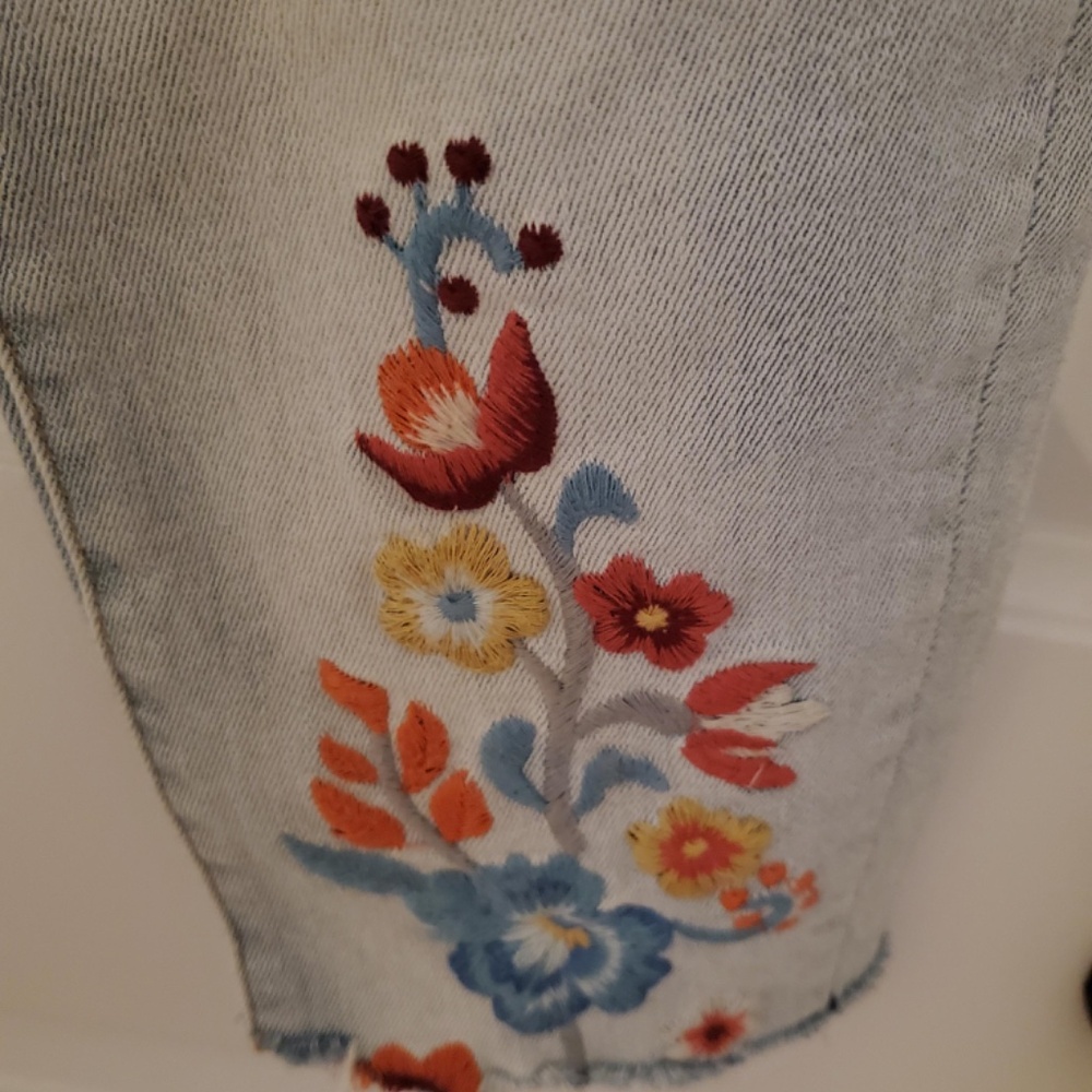 DRIFTWOOD JACKIE HIGH RISE CROPPED EMBROIDERED JEANS - SIZE 26 - Picture 3 of 8